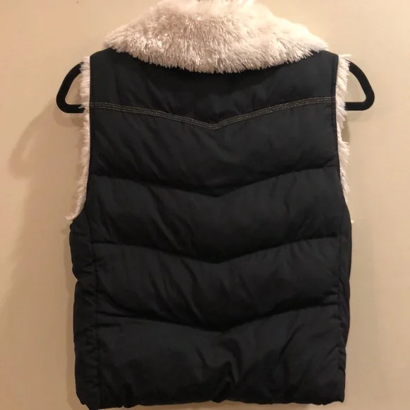Big Chill black puffer vest jacket sleeveless sherpa trim zip pockets size small - Picture 3 of 8